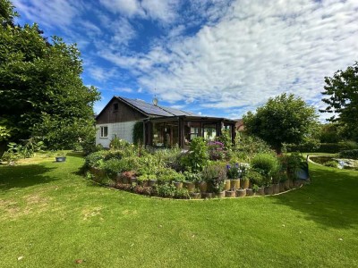 Charmantes EFH mit Garten und Einliegerwohnung in Adelsdorf
