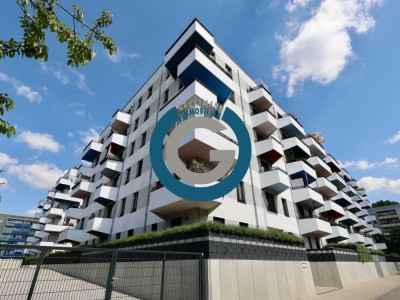 PENTHOUSE MIT GROSSER TERRASSE & PANORAMABLICK - HELL & MODERN - MIT TIEFGARAGEN -STELLPLATZ