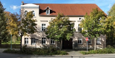 Investieren mit Stil: gepflegtes Mehrfamilienhaus in zentraler, spreenaher Lage mit Ausbaupotential