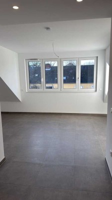 Erstbezug mit EBK: Exklusive 2-Raum-Wohnung mit gehobener Innenausstattung in Köln Mülheim