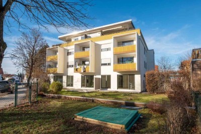 Wunderschöne 4 Zimmer Wohnung mit Loft- Atmosphäre, Terrasse und 166 qm großem Garten.