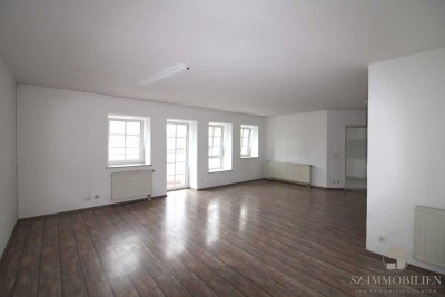 Wohnen wie im Haus: Großzügige Maisonette-Wohnung mit eigenem Eingang