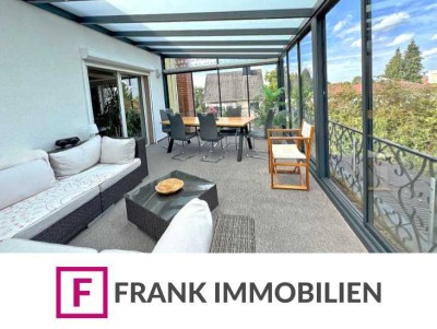 FRANK IMMOBILIEN - Viel Platz zum Leben – Zweifamilienhaus für generationenübergreifendes Wohnen!