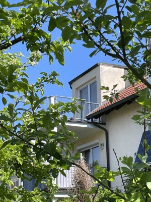 Schöne helle 2 Zimmer Wohnung