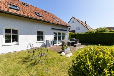 Ebenerdige Sorglos-Wohnung mit gemütlichem Garten und zwei Stellplätzen - Einziehen.. Fertig!