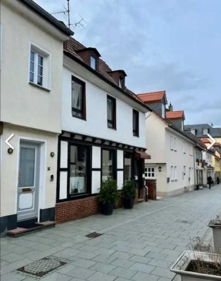 Maisonnette Wohnung in Bad Homburger Innenstadt€ - 62 m² - 2.5 Zi.