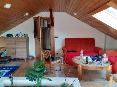 Geschmackvolle, gepflegte 2-Raum-DG-Wohnung in Osterburken