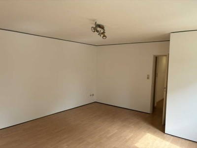 Attraktive 2-Zimmer-Wohnung mit Terrasse in Sachsenhausen-Süd