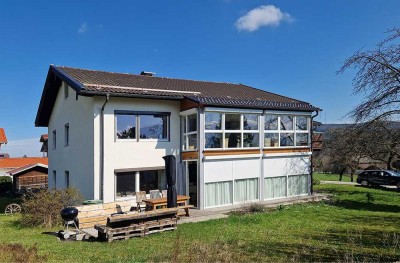 Wohnhaus mit 3 Parteien in Aufham