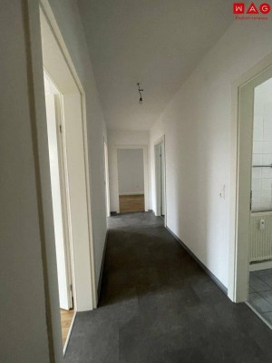 Frisch sanierte, barrierefreie 3-Raum-Wohnung mit Loggia am Bindermichl! Ab sofort zu beziehen!
