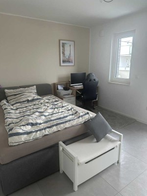 � Nachmieter gesucht für schöne 2-Zimmer-Wohnung mit 2 Balkonen in Nieder-Roden – frei ab 15.8/1.9.