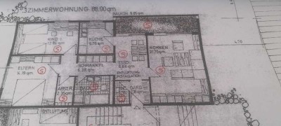 Große, neu sanierte  3-Zimmer-Wohnung mit Balkon in Würzburg, Heidingsfeld