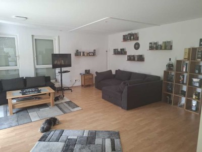 Nachmieter für schöne 1-Zimmer-Hochparterre-Wohnung mit EBK in Falkensee