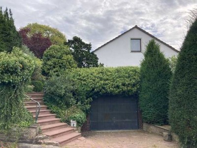 Großes Einfamilienhaus in ruhiger Lage mit Garten am Rauschenberg