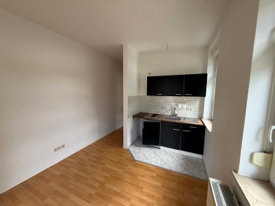 Ideal für Singles! Kleine 2-Raum-Wohnung mit Terrasse in Greiz (WE4)