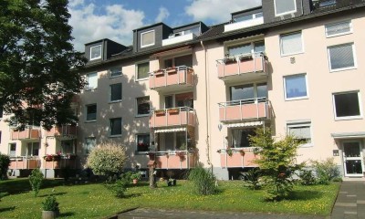 Sonnige Top-Wohnung im Grünen, 3.5.Zi, 66m² , Super.Bad,795,-€ ,Erstbezug, ab 1.5.. Giga-Internet