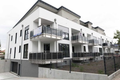 Hochwertige 2 Zimmer-Wohnung mit Balkon und Stellplatz!