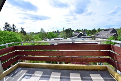Wohnen auf 2 Etagen mit Balkon und TG Stellplatz