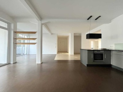 4,5-Zimmer-Wohnung mit guter Lage & zentraler Anbindung Stuttgart-Zuffenhausen