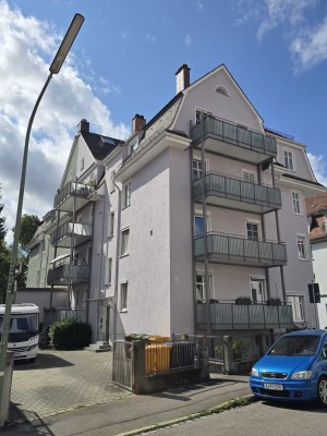 3-Zimmer Wohnung mit Balkon in Augsburg-Pfersee