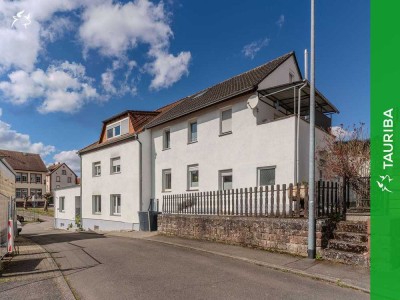 +++Mehrfamilienhaus mit Stellplätzen & Balkon - 6,2 % Rendite möglich+++