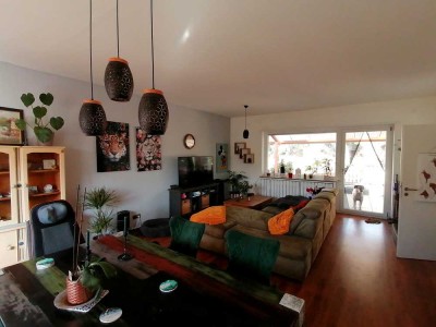 Gepflegtes Einfamilienhaus mit Pool und Einliegerwohnung in Dudweiler