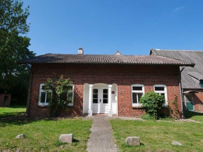 Freundliches 6-Zimmer-Einfamilienhaus mit EBK in Rendsburg