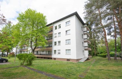 120 m²- Wohnung - die aus einer 3 und  einer 1 ZKB entstanden ist - mit Einzelgarage und Stellplatz