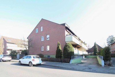 Rosellerheide: Großzügige 4-Zi.-Whg. mit Sonnen-Loggia und 2 Stellplätzen