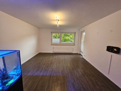 Sanierte 3,5-Raum-Wohnung mit Balkon und EBK in Oberhausen-Barmingholtener Straße