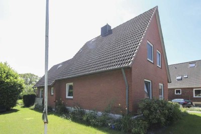 Zögern Sie nicht: Gepflegtes Einfamilienhaus mit Garten
