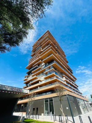 PROVISIONSFREI! ERSTBEZUG! GRÜNBLICK TOWER! HELLE ZWEI ZIMMER WOHNUNG! 8m² BALKON! 4. STOCK! EINBAUKÜCHE.