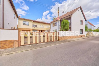 Individuelles Mehrfamilien Anwesen mit viel Platz und Nutzungsmöglichkeiten!