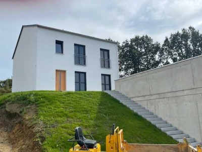 Helle 3-Zimmer-Wohnung mit gehobener Innenausstattung mit Terrasse und Gartenanteil in Dorfen