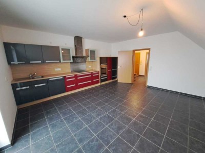 Freundliche 3,5-Zimmer-Maisonette-Wohnung mit Balkon, EBK und Stellplatz in Iserlohn