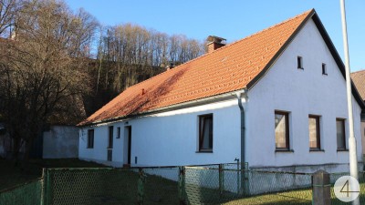 Haus mit toller Raumaufteilung und sehr schönem Garten!