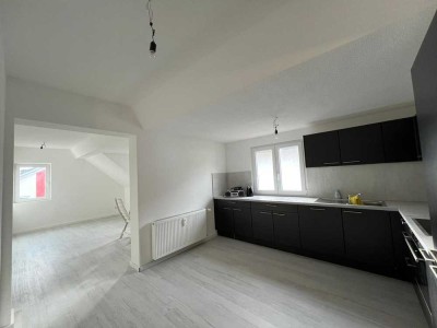 4-Zimmer Wohnung mit EBK