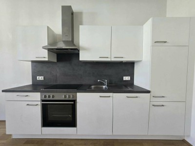 Modern sanierte Altbauwohnung – Innere Stadt!