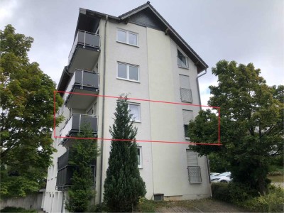 Sonnendurchflutete, zentrumsnahe Etagenwohnung mit Einbauküche und Balkon