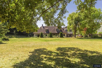 --- VILLEN TRAUM--- LEBEN IM HERZEN VON PERCHTOLDSDORF - GRUNDSTÜCK MIT SANIERUNGSBEDÜRFTIGER VILLA IM ZENTRUM