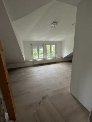 Helle 4-Zimmer-Wohnung – Erstbezug nach Sanierung, zentral in Durlach, bezugsfrei ab sofort