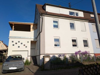 Pforzheim-Birkenfeld-Großzügige Doppelhaushälfte