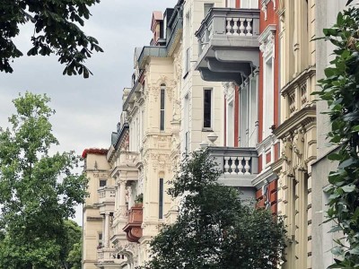Zwischen Zoo und Flora – Altbau-Wohnung, 3,5 Zi., mit Dachterrasse sucht Nachmieter
