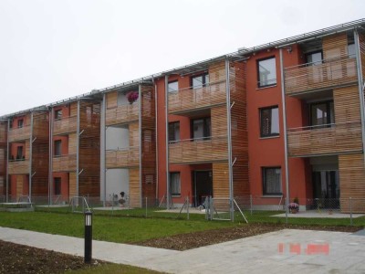 Exklusive 2-Zimmer-Terrassenwohnung mit EBK in Neuried - barrierearm, ruhig & komfortabel
