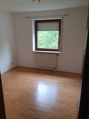 Schöne 3,5-Zimmer-Wohnung in Augsburg mit TG