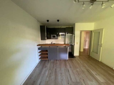 Geschmackvolle, gepflegte 2-Raum-EG-Wohnung mit gehobener Innenausstattung mit EBK in Marburg