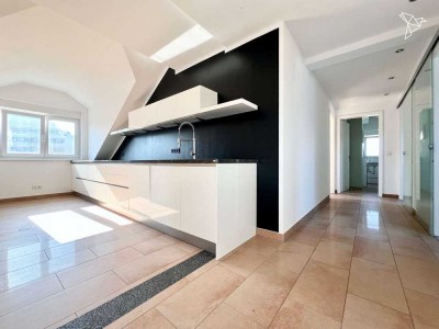 PRIVATER WELLNESSBEREICH � Exklusive Dachgeschosswohnung mit 2 Balkonen in Alzenau!