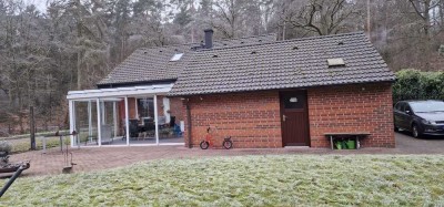 Einfamilienhaus in Alleinlage mit großem Grundstück und Wintergarten