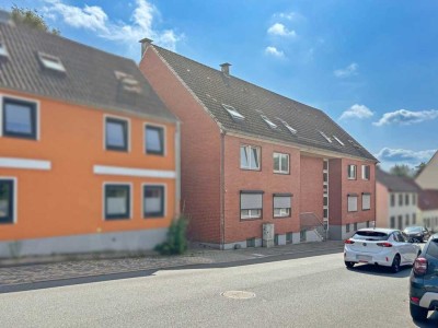 3-Zimmer-City-Wohnung im Hochparterre mit Balkon und Garage in Flensburg