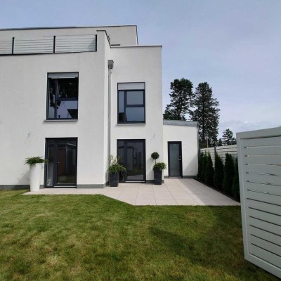 Kein Hausgeld! Wg. im Stil DHH mit perfekten Rahmenbed., eig. Garten, Stellpl., Gartenhaus